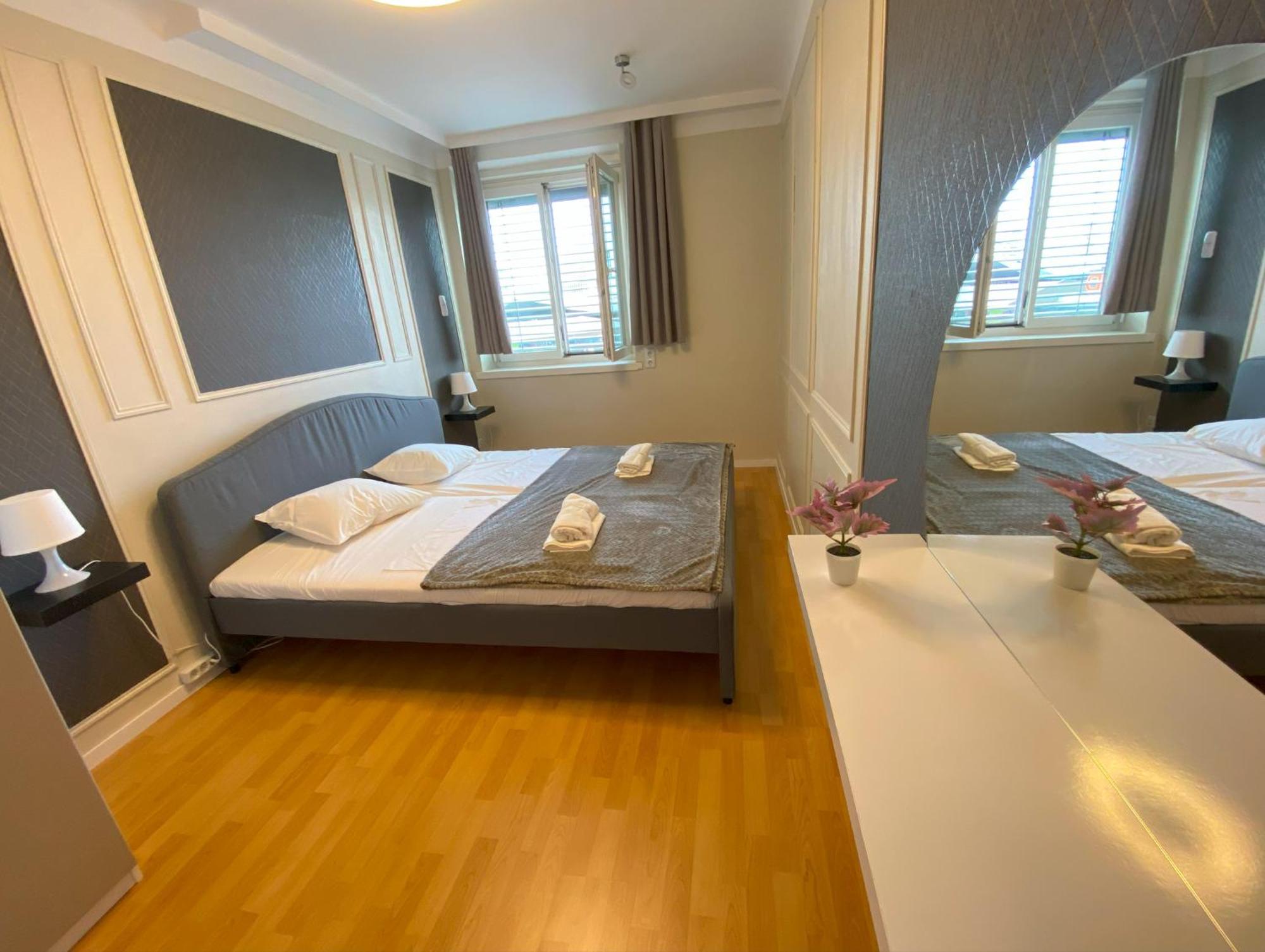 Anzotika Central Apartment, Вена Экстерьер фото
